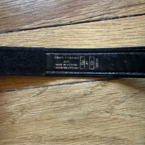 Zara Black Strappy Sandals Teva Style - Picture 7 of 7